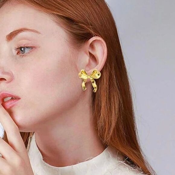 2024 BOW EARRINGS 18KโGOLDโPLEATED - Picture 3 of 5